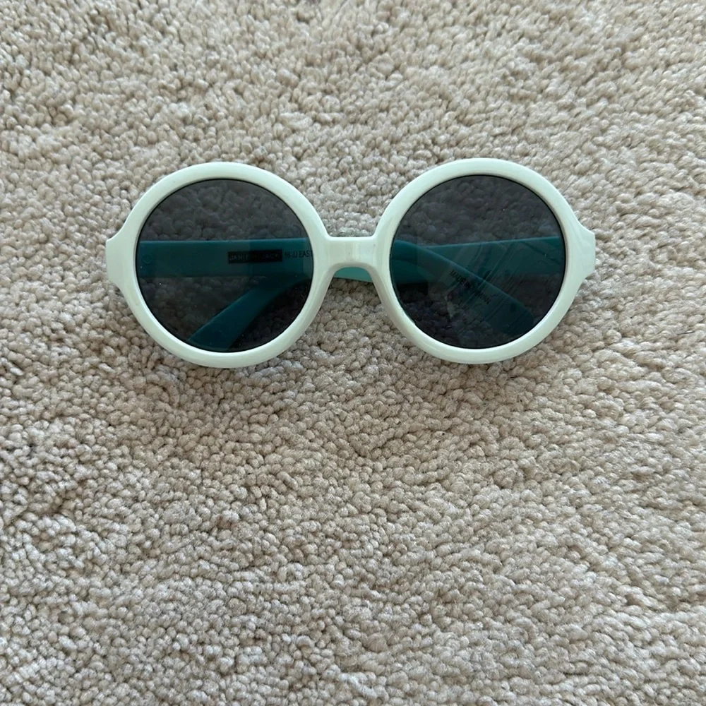 Janie and Jack sea foam green sunglasses 0-2 years